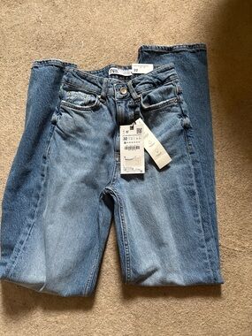 ZARA Medium Blue High-Rise Women’s Jeans